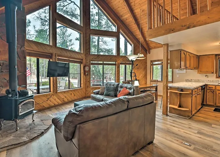 1 Mi To Secluded With Deck In Munds Park