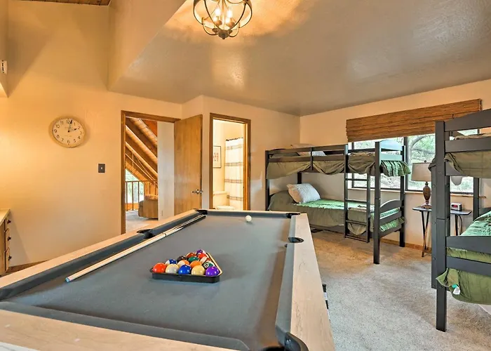 Holiday home 1 Mi To Secluded With Deck In